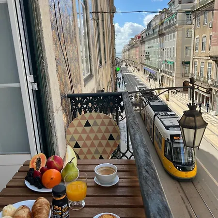 Spacious With Balcony And Stunning View Rum i privatbostad
